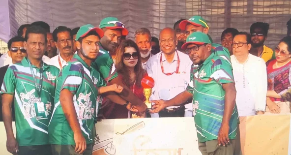 ফরিদপুরে জিয়া ক্রিকেট টুর্নামেন্ট লাল দলের জয় লাভ